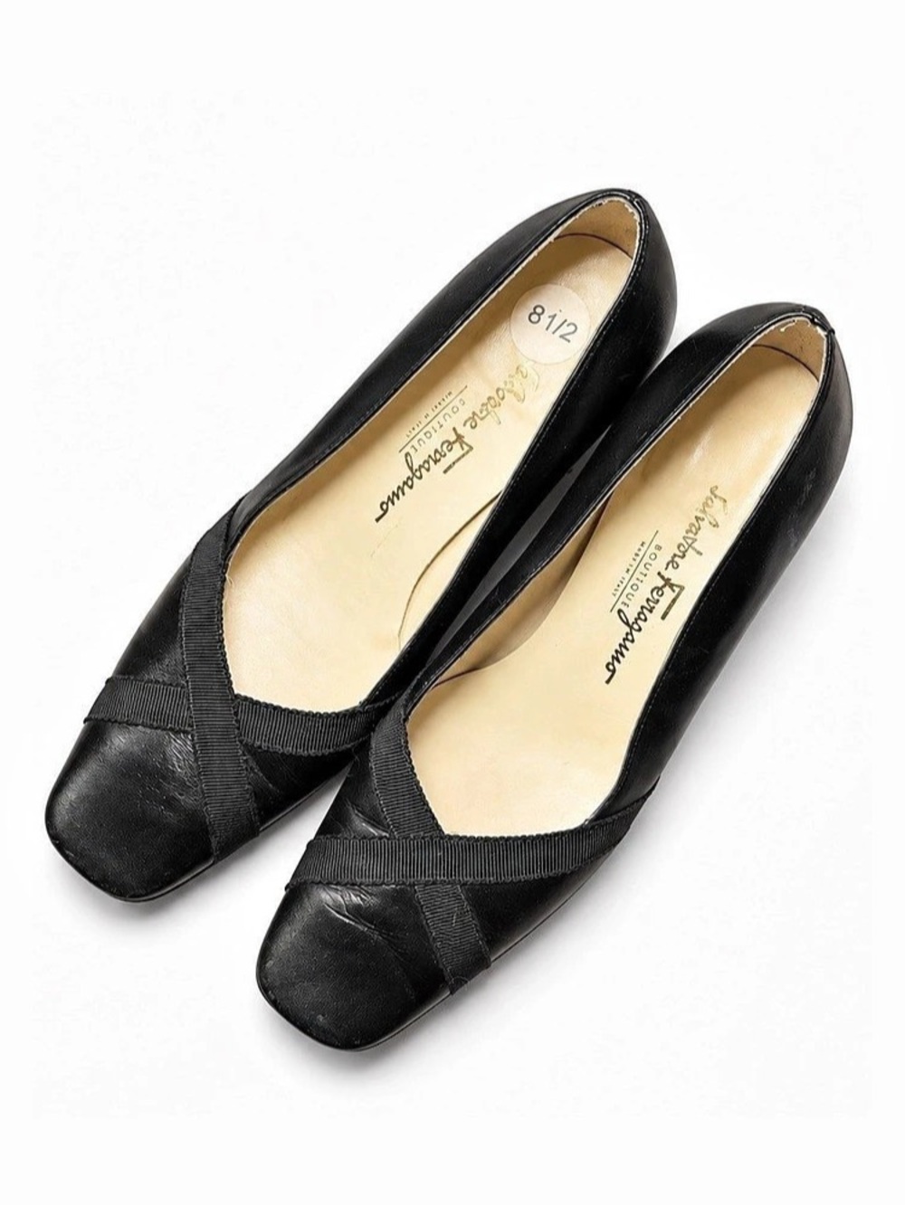 Salvatore Ferragamo Boutique Black Leather Grosgrain Crossover Pumps Boutique
